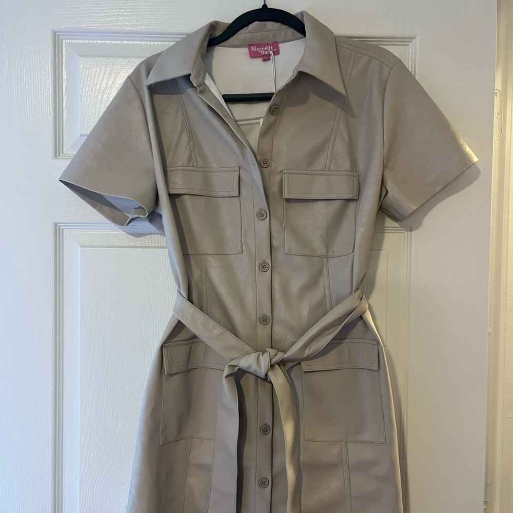 Tan dress with pockets & belt
